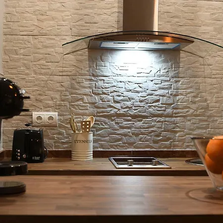 Alameda Apartment